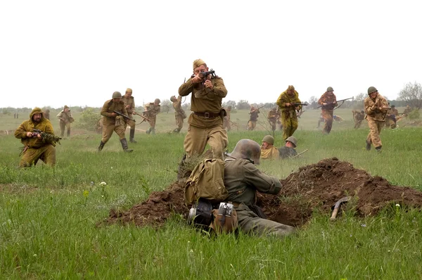 stock image ODESSA, Ukraine - May 6: Members of the military history of the club German and Russian soldiers in WW2 uniform. Historical military reproducing in Odessa Ukraine, May 6, 2012