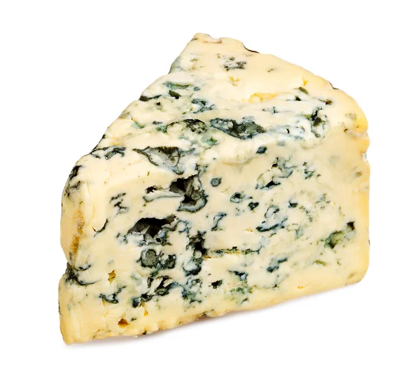Fatia de queijo Roquefort no fundo branco — Fotografia de Stock