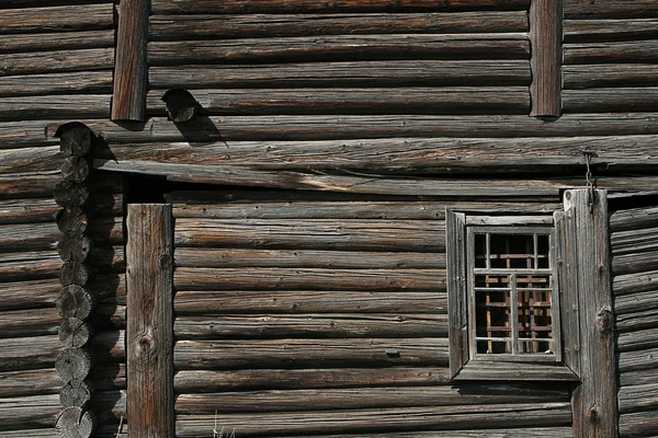Venster oud huis houten — Stockfoto