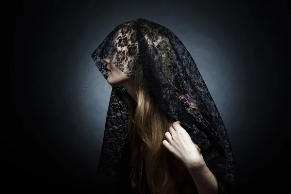 The magnificent stranger under a veil — Stock Photo, Image