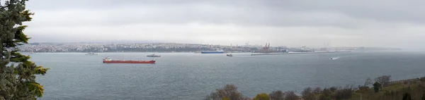 Panorama över Bosporen i istanbul — Stockfoto