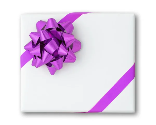 Estrela roxa e fita linha oblíqua na caixa de papel branco — Fotografia de Stock
