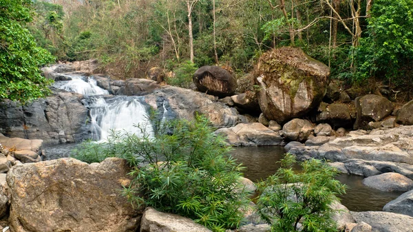 Nang rong waterval — Stockfoto