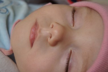 Şirin küçük çocuk.