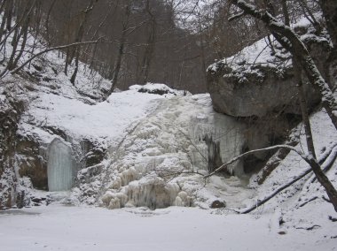 Vahşi dağ Caucasus