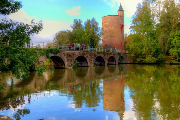 Poertoren średniowiecznej wieży, Brugia, Belgia — Zdjęcie stockowe