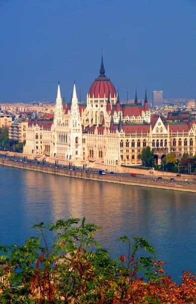 Parlamentsbyggnaden, budapest, Ungern — Stockfoto