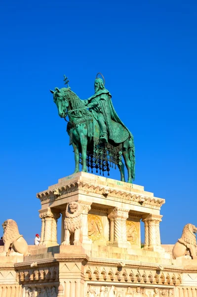 Statue de quai de pêcheur budapest — Photo