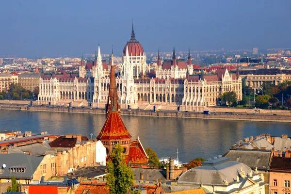 Parlamentsbyggnaden, budapest, Ungern — Stockfoto