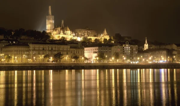 Ponte a catena di Budapest di notte — Foto Stock