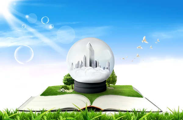 Wolkenkrabbers in glazen bal. ecologie concept — Stockfoto