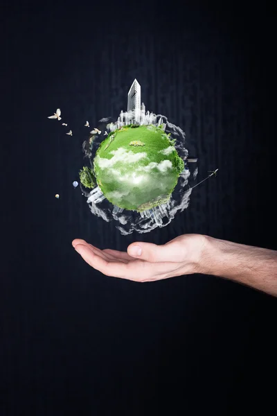 Planeta nas mãos. conceito de ecologia — Fotografia de Stock