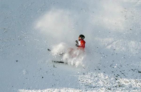 Fall of a skier — Stock Photo, Image