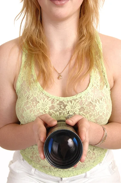 Vrouw met lens. — Stockfoto