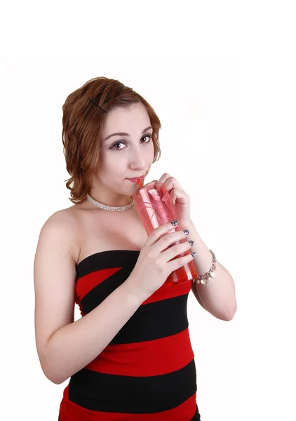 Chica bebiendo jugo. — Foto de Stock