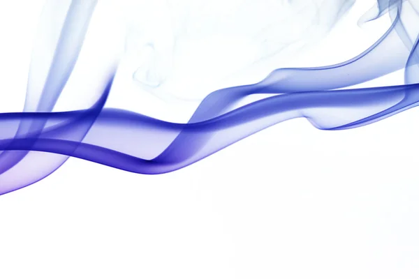 波と別の色の白で隔離される煙 — ストック写真