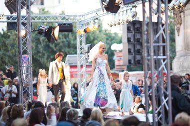 Prag-Eylül 24 model bir pist 2011 au yürür.