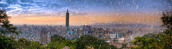 Scene notturne della città di Taipei, Taiwan — Foto Stock