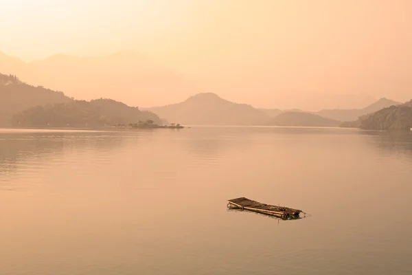 Napkelte a Sun Moon Lake, Nantou, Tajvan — Stock Fotó