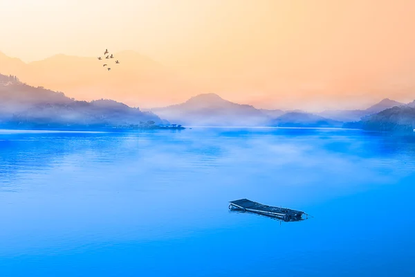 Güneş ay Gölü şafak, nantou, Tayvan — Stok fotoğraf