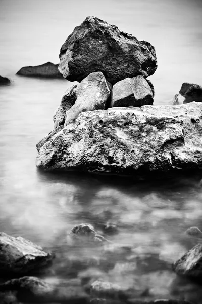 Wasser und Steine — Stockfoto
