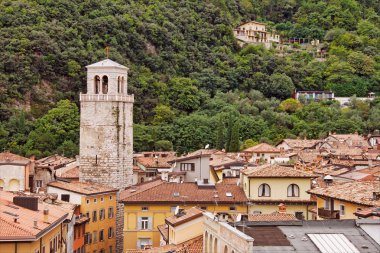 bir riva del Garda rooftops