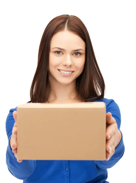 Привлекательная деловая женщина с картонной коробкой Лицензионные Стоковые Изображения