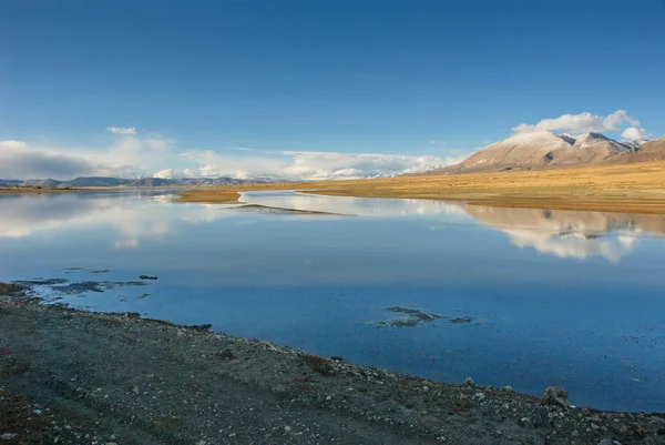 Водно-болотних угідь в Тибеті — стокове фото
