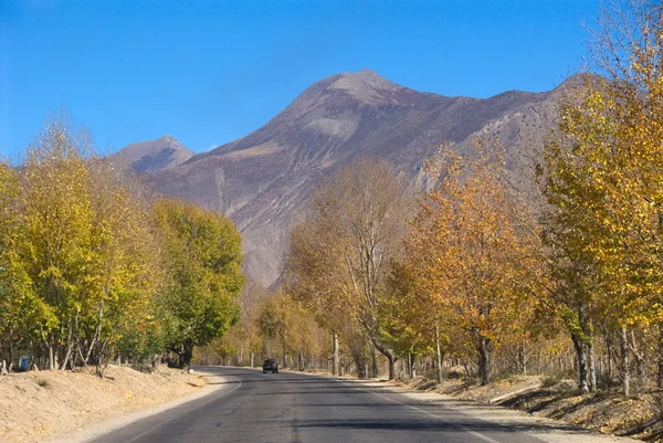 Road to Lhasa — Stock Photo, Image