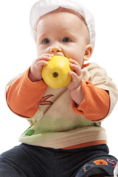 Barn äta äpple — Stockfoto