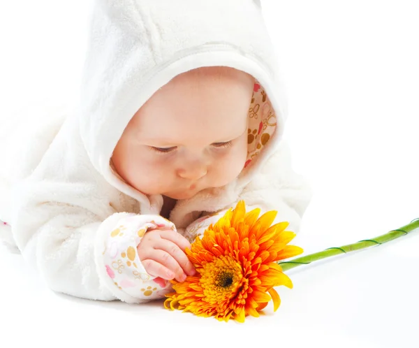Bebé con flor — Foto de Stock