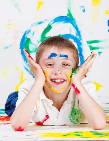 Niño pintado — Foto de Stock