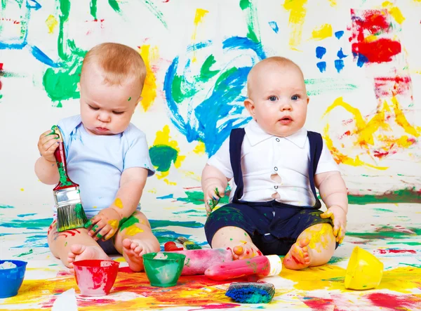 Siblings painting — Stock Photo, Image
