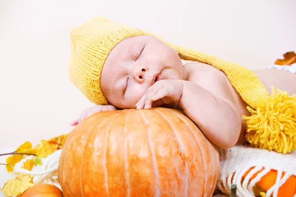 ハロウィーンの赤ちゃん — ストック写真