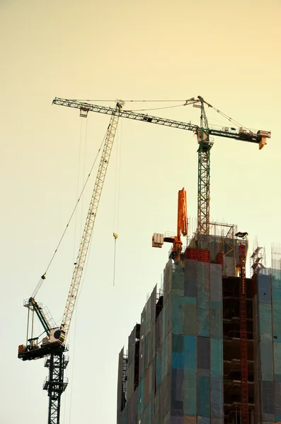 Crane on the building — Stock Photo, Image