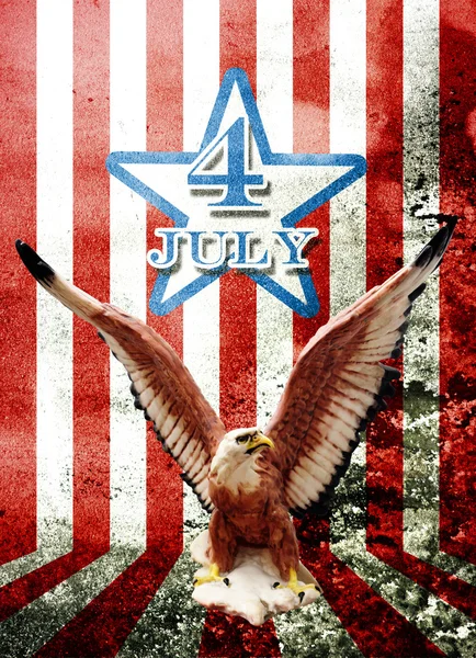 4 juli en eagle standbeeld met Amerikaanse vlag in grunge stijl — Stockfoto