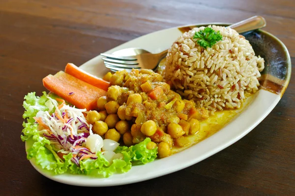 Reis und Curry — Stockfoto