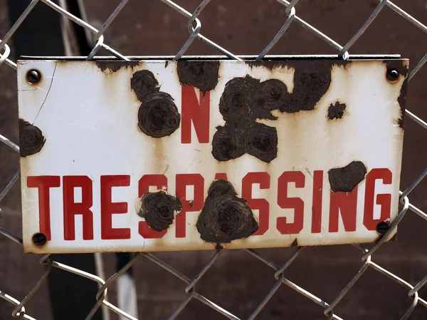 No trespassing sign — Stock Photo, Image