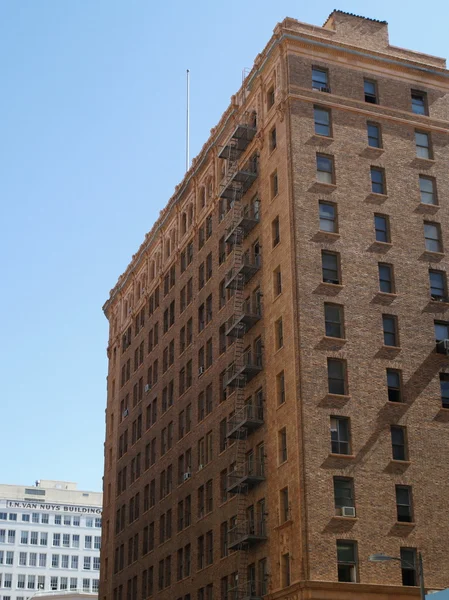 Edificio típico americano de ladrillo rojo — Foto de Stock