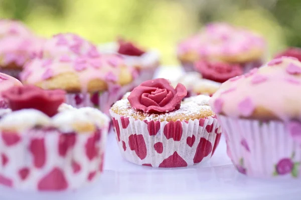 Muffin con marchpane rosa — Foto Stock