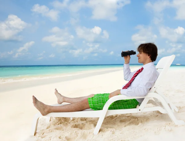 Looking for good vacation options — Stock Photo, Image