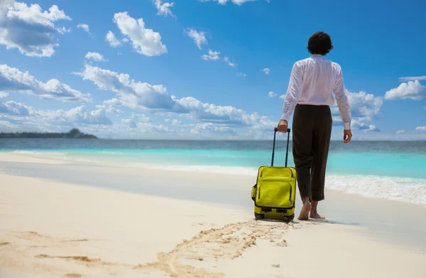 Vacation on the beach is desired for office workers — Stock Photo, Image