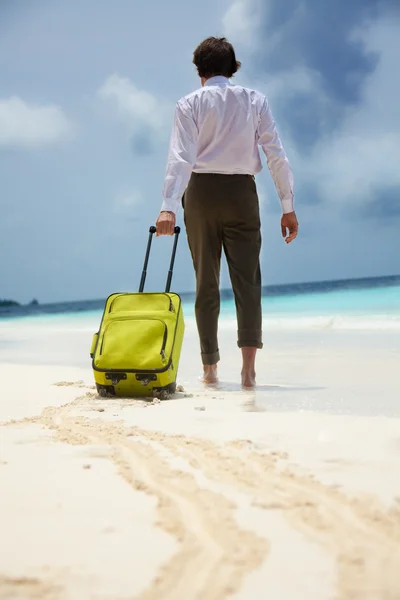 White-collar worker and beach vacation — Stock Photo, Image