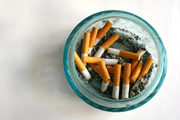 Sigara izmaritleri — Stok fotoğraf