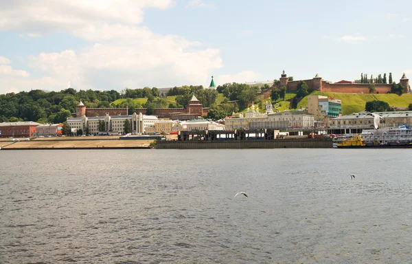 Vista de Nizhniy Novgorod Kremlin de Volga — Fotografia de Stock