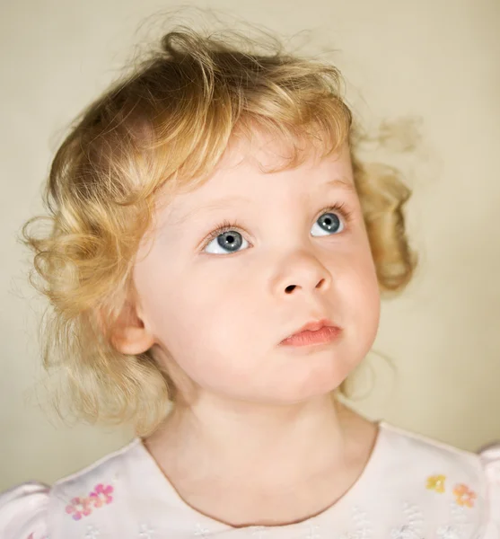 Ritratto di bambina — Foto Stock