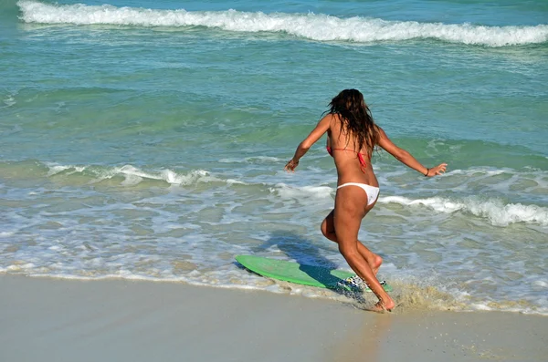 Skimboard Surfer — Zdjęcie stockowe