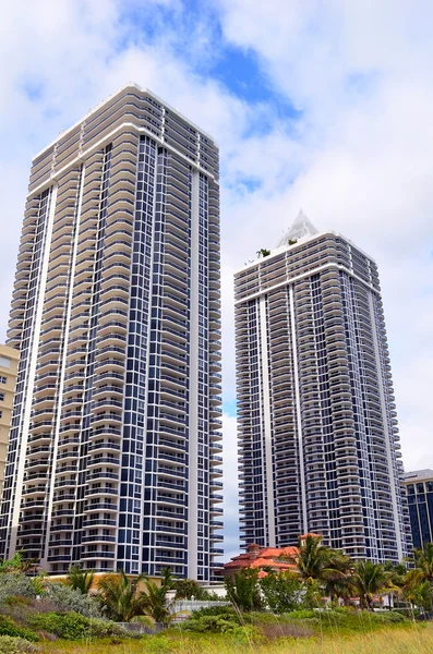 Miami Beach Hochhaus Eigentumswohnungen — Stockfoto