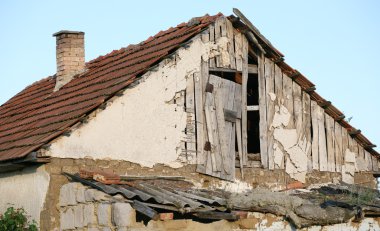 hasarlı roof.old çiftlik.