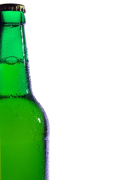 Zielona butelka piwa — Zdjęcie stockowe